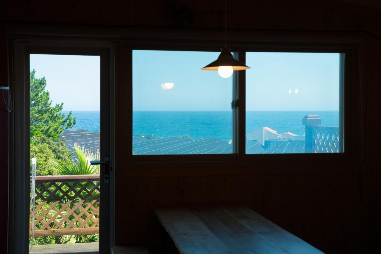 Jeju Sunflower Pension Согвипхо Экстерьер фото